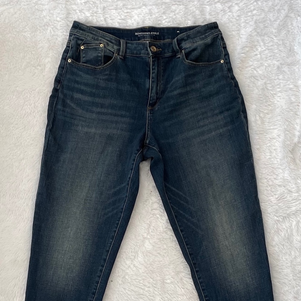 Chico's, Size 1.5/10 Gold Sequined Cuffed Jeans